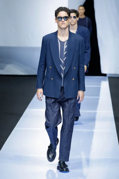 Look 29